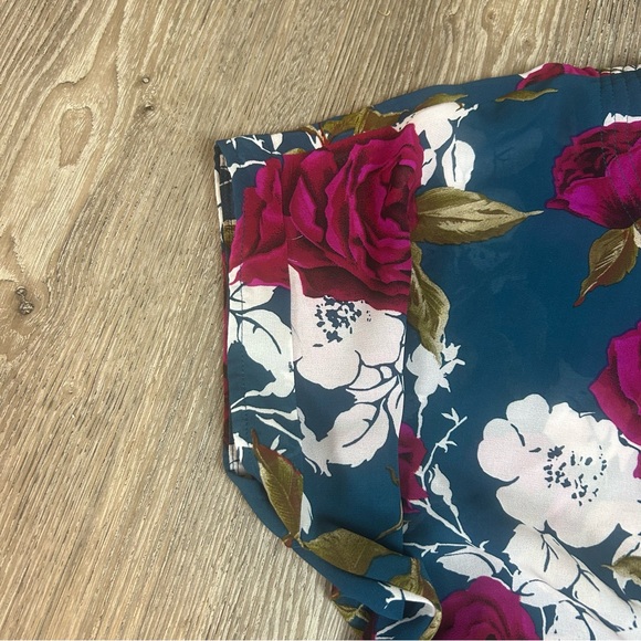 Sheer Tie Waist Floral Blousese - Picture 4 of 8